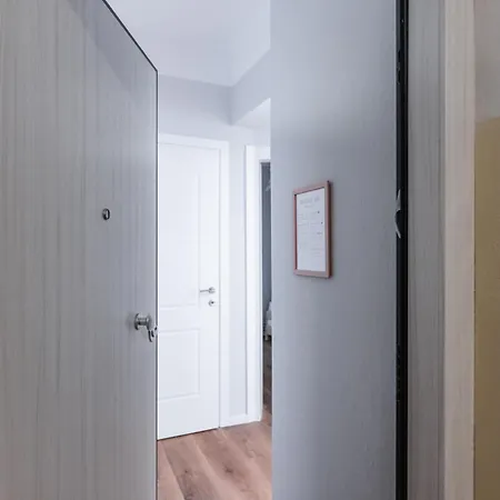 F & B Collection - Frida & Carlo - Flat For 4 Apartment *